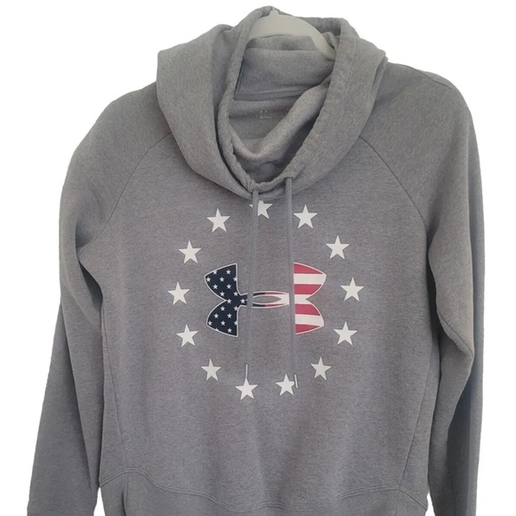 Under Armour Tops - Under Armour women’s XS gray sweatshirt
